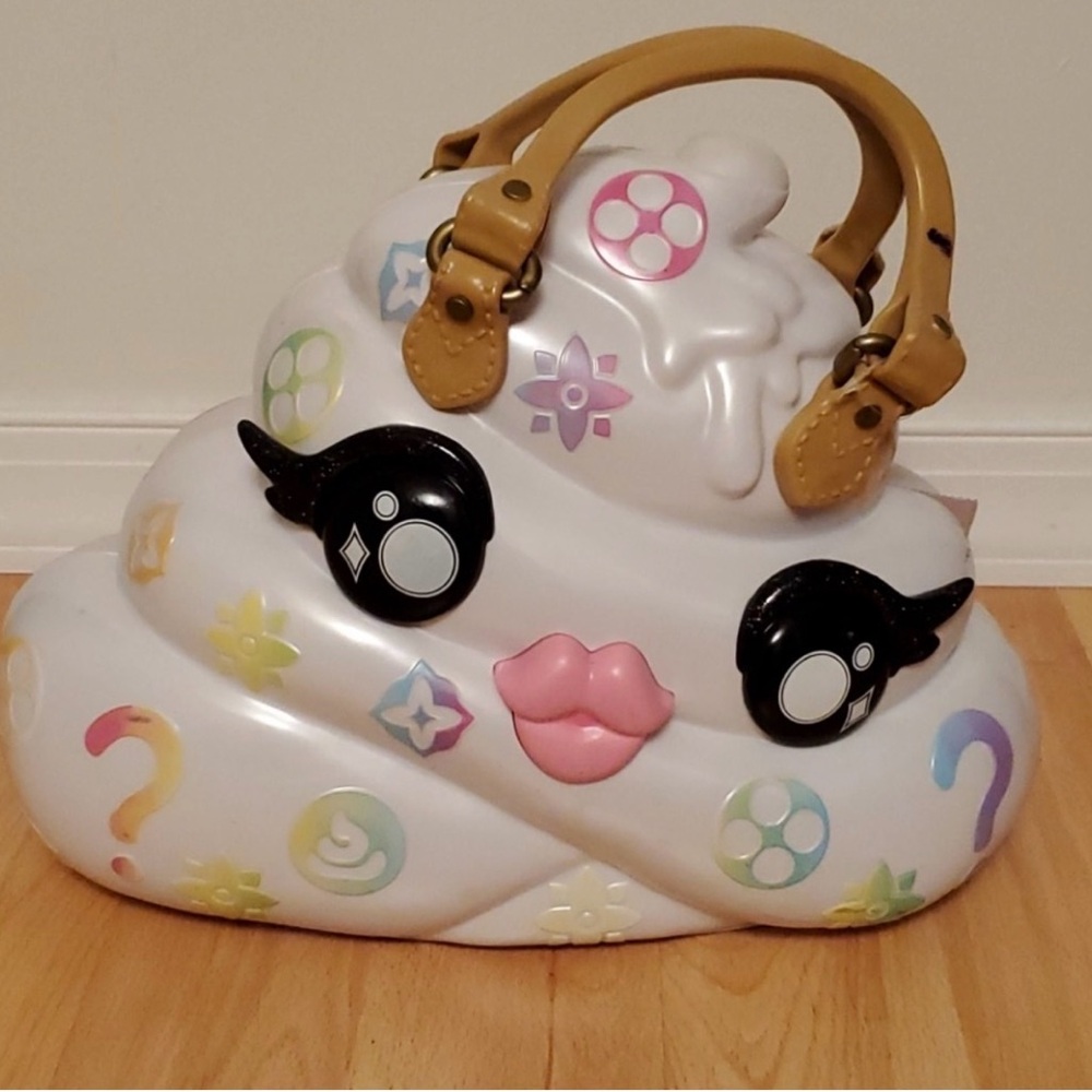Poopsie poieh puietton White Poop-Shaped Handbag with Pastel Accents